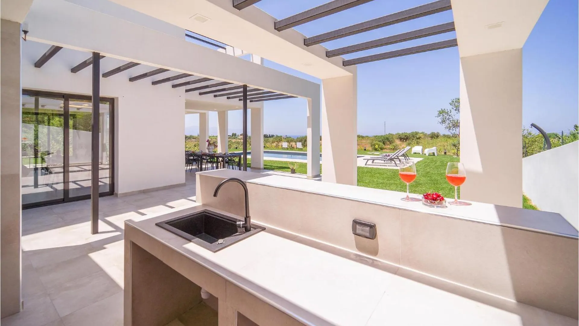 5 Bedroom Nice Home In Trappeto Casa vacanze