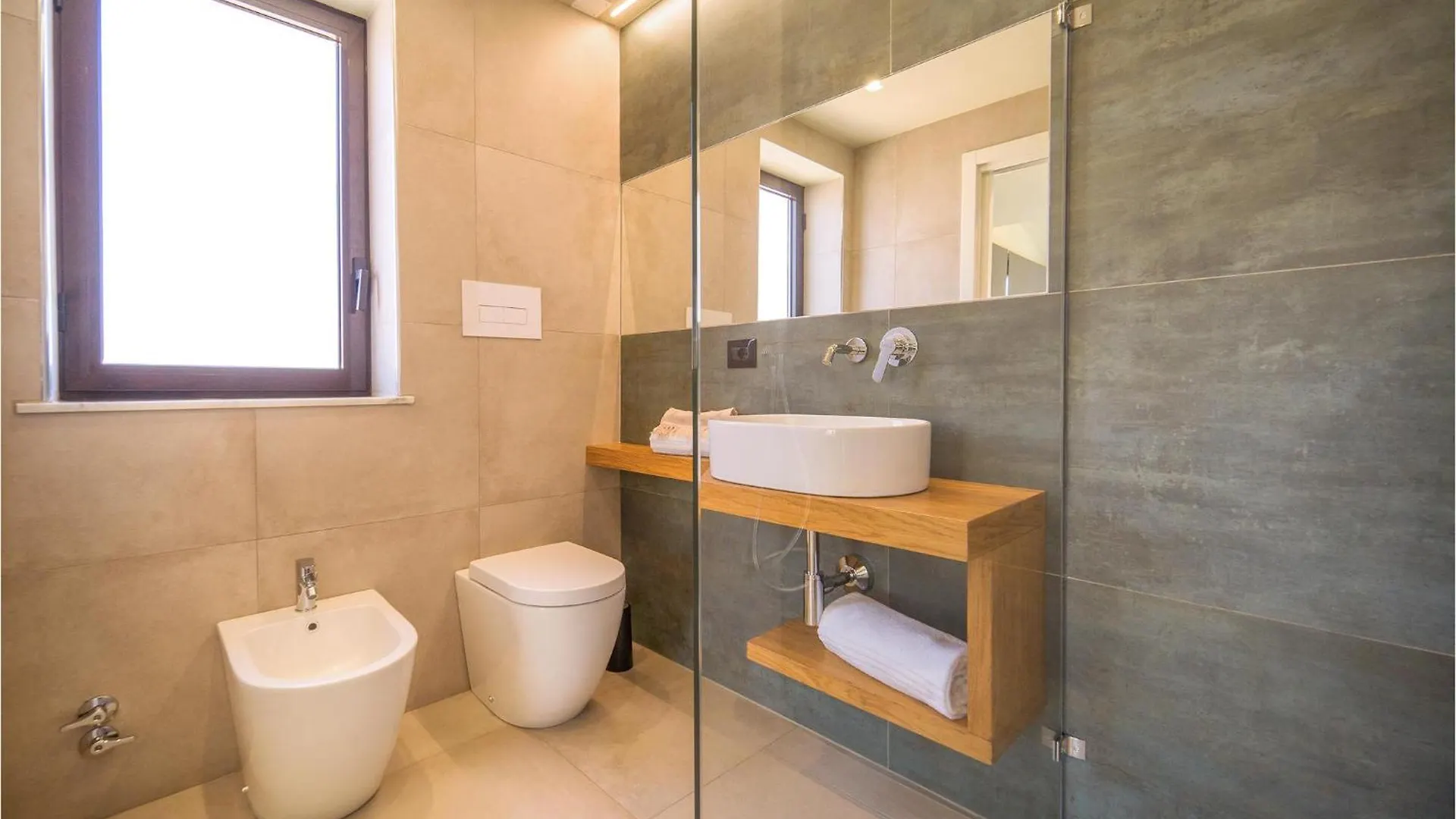 5 Bedroom Nice Home In Trappeto 0*, Trappeto (Sicily) Italia